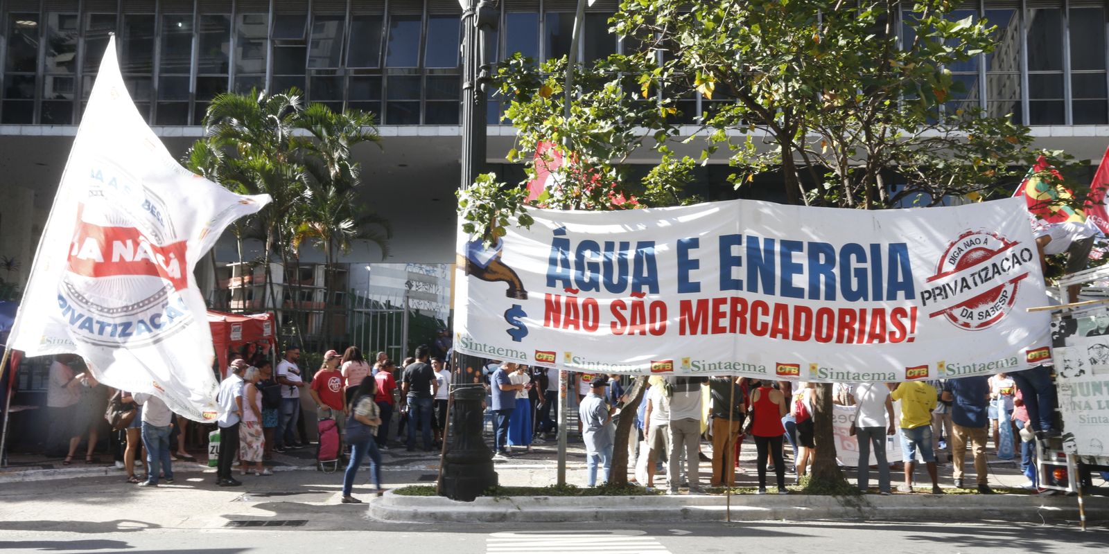 Barroso mantém processo de privatização da Sabesp