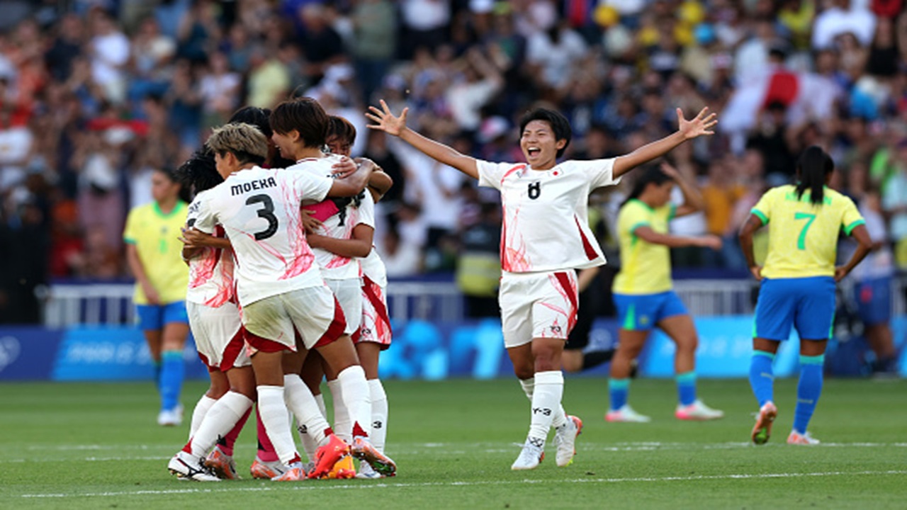 Brasil sofre virada do Japão no fim e se complica no futebol em Paris