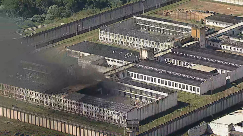 Detentos fazem motim em penitenciária de Franco da Rocha, em SP