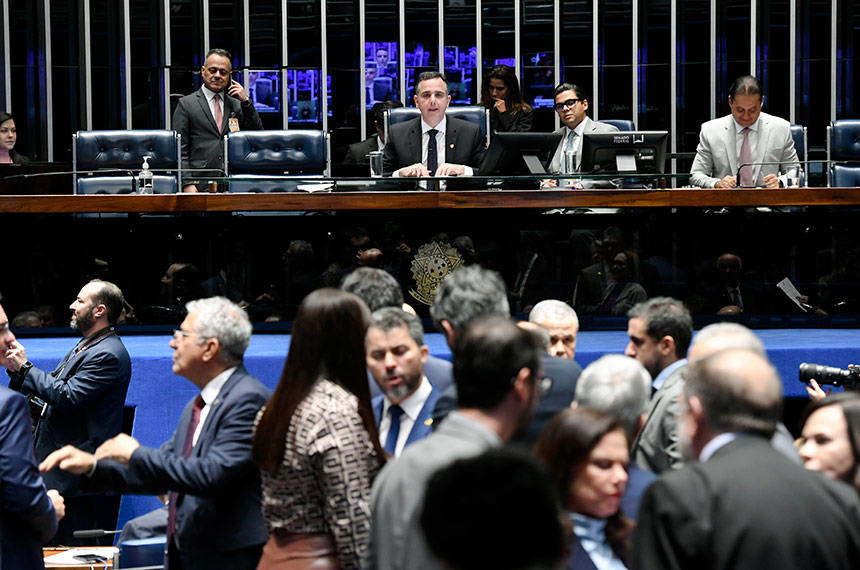 Senado aprova novas regras para pagamento de dívidas dos estados