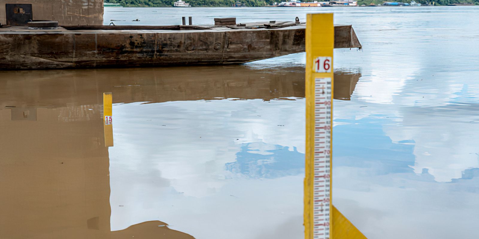 Com seca severa, rio Madeira chega a menor nível em quase 60 anos