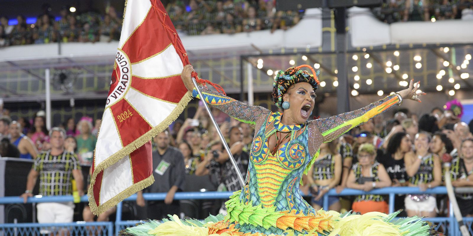 Escolas de samba do Rio apresentam hoje enredos para 2025