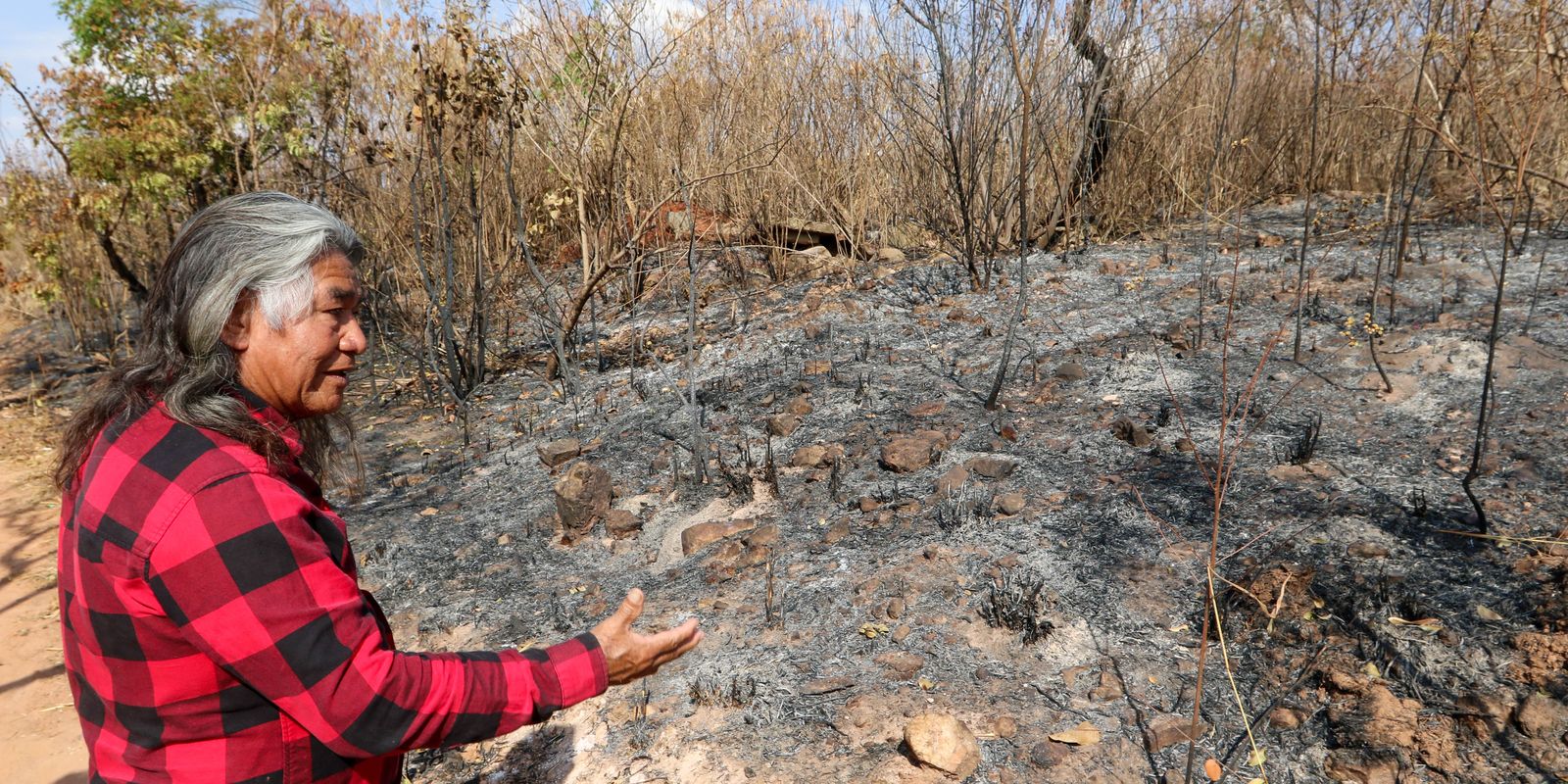 Indígenas reclamam de incêndio provocado em Brasília