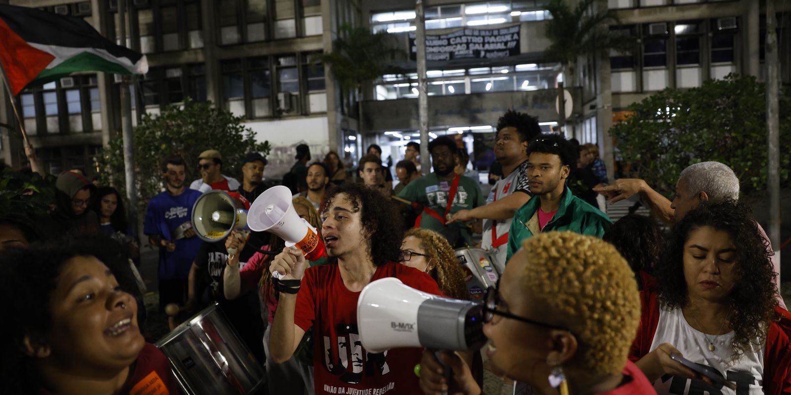 Justiça determina que estudantes desocupem a Uerj