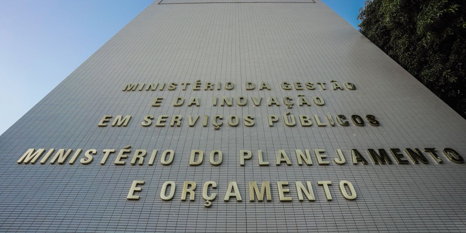 Planejamento descarta mudança na meta de déficit zero para 2024